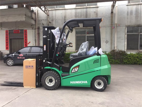 在廣州叉車市場(chǎng)，選擇電動(dòng)叉車，還要注意這些！