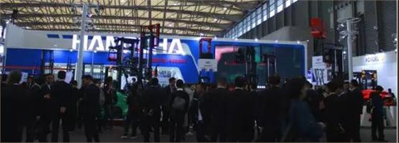 杭叉集團(tuán)XC系列新能源叉車發(fā)布會(huì)現(xiàn)場(chǎng)1