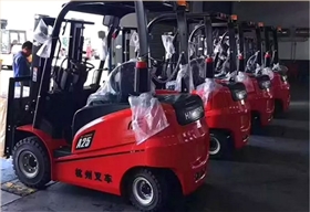 A系列電動(dòng)叉車(chē)