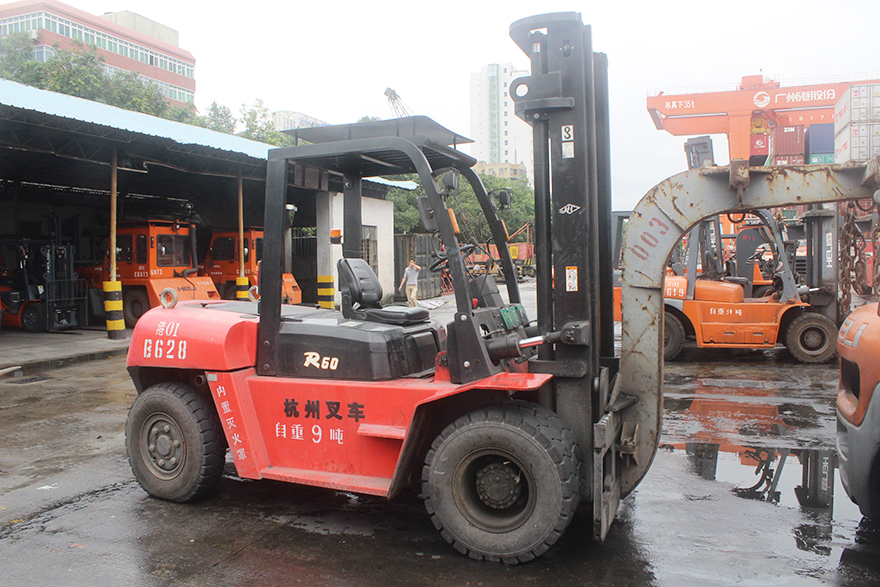 廣州港：杭叉柴油叉車(chē)助力碼頭的高強(qiáng)度工作