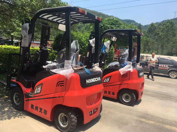 干貨丨電動叉車安全裝卸注意事項，拿好不謝！