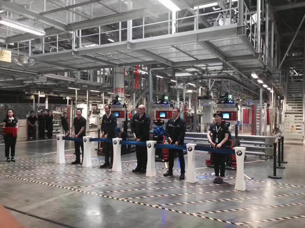 寶馬汽車工廠，杭叉AGV叉車智能搬運(yùn)強(qiáng)勢(shì)進(jìn)駐！