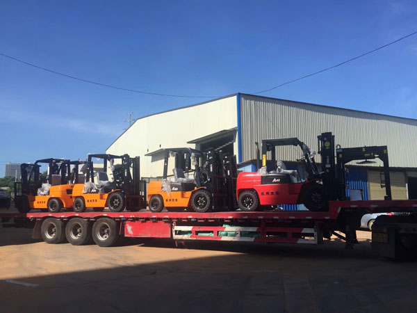 杭州叉車，暑假特賣場，只缺你的買買買！