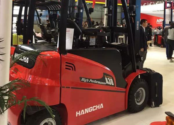 杭叉A系列高性能電叉榮獲“中國(guó)工業(yè)車輛創(chuàng)新獎(jiǎng)”金獎(jiǎng)