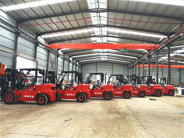 好品質(zhì)的叉車，看這里，可帶電子秤！