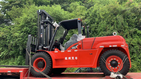 內(nèi)燃叉車動力不足？機(jī)油要保養(yǎng)！
