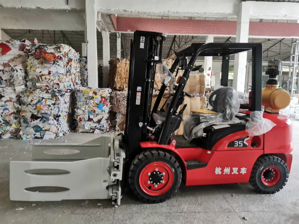 你的內(nèi)燃叉車柴油濾芯有在正確更換嗎？