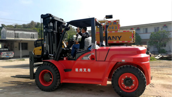 企業(yè)廠區(qū)安全，叉車限速很重要！